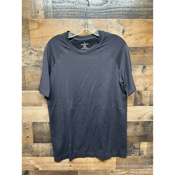 Fabletics Men's T-Shirt Size‎ Medium - Picture 1 of 3